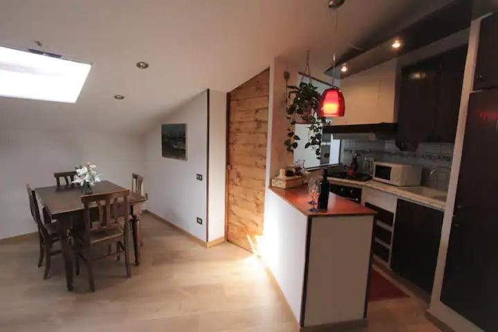 Accogliente Mansarda Nel Cuore Dell Antica Livorno Apartment Exterior photo